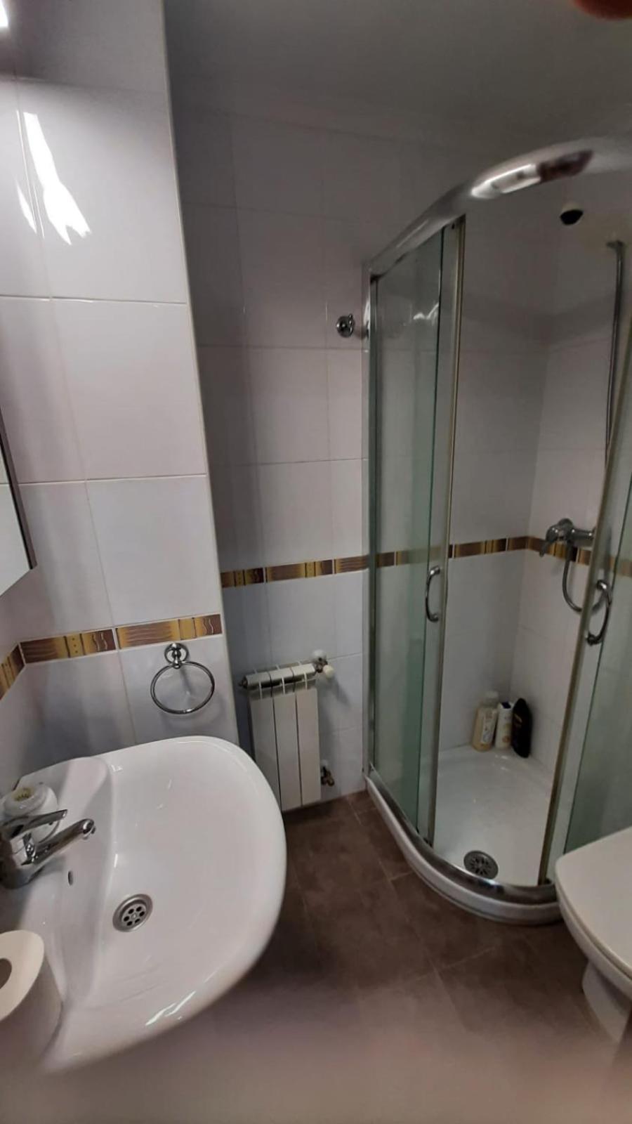 Sar Inn - Garaje Incluido Avilés Exterior foto